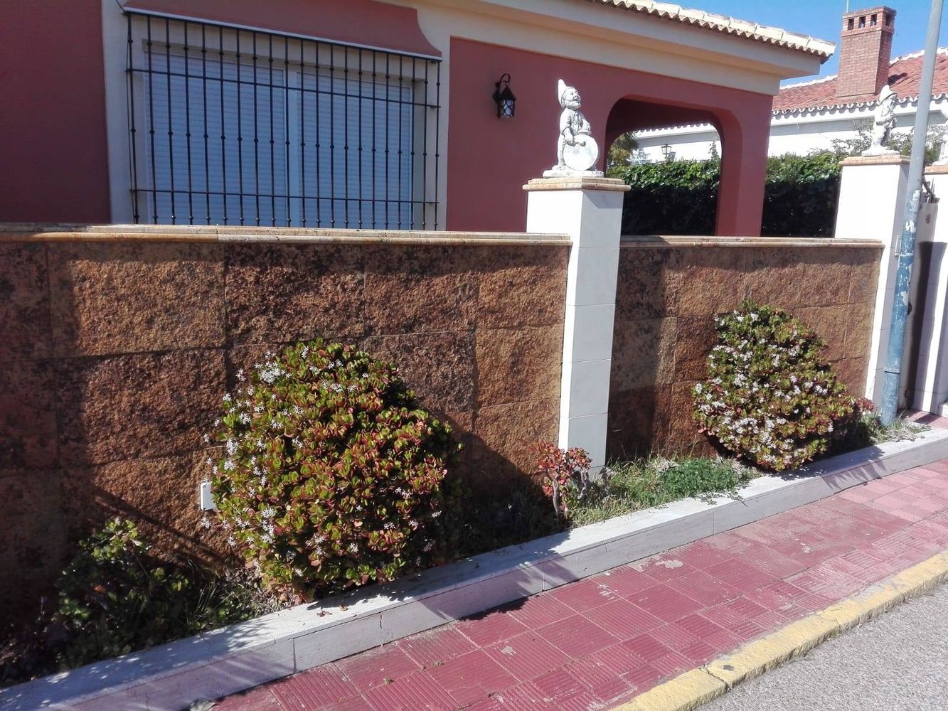 Fachada Mármoles del Carmen Huelva Sevilla Cádiz