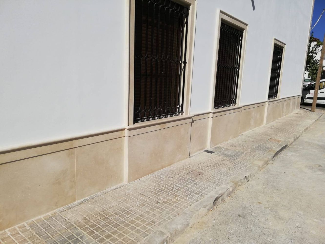 Fachada Mármoles del Carmen Huelva Sevilla Cádiz